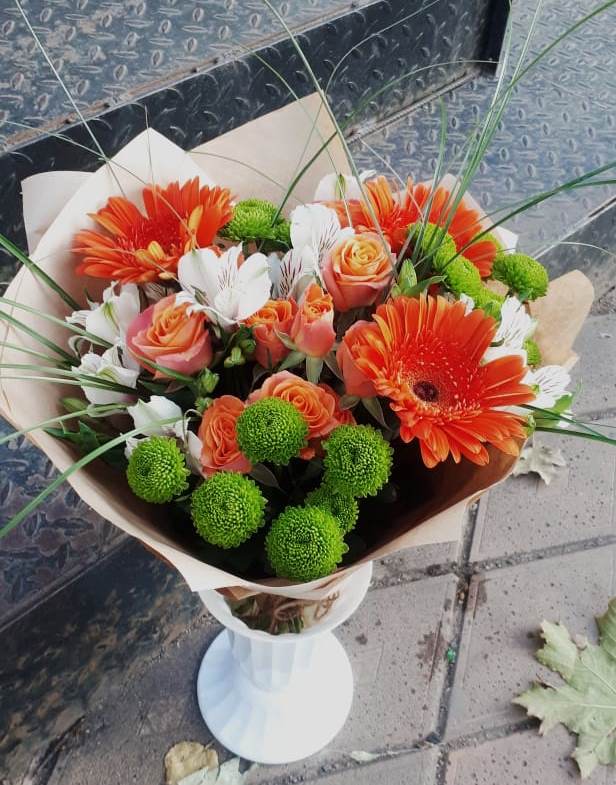 Букет цветов из: Герберы, Хризантемы, Альстромерии и Розы в Мраково Кугарчинский район
