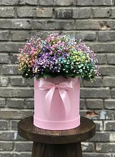 Цветочная композиция из Гипсофила и Розы в шляпной коробке в Мраково Кугарчинский район