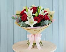Букет цветов из:  Лилии и Розы в Мраково Кугарчинский район