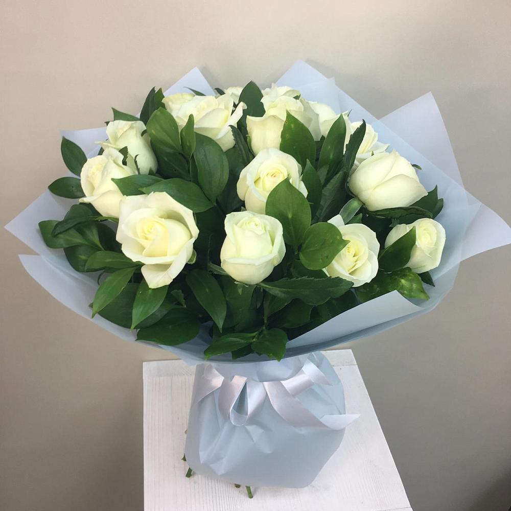 Букет 15 Белых роз Проуд в Мраково Кугарчинский район