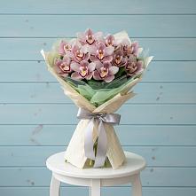 Букет цветов из:  Орхидеи и Розы в Мраково Кугарчинский район