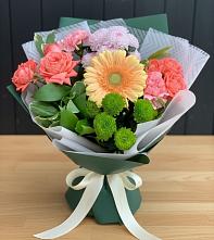 Букет цветов из:  Гвоздики, Розы, Герберы и Хризантемы в Мраково Кугарчинский район