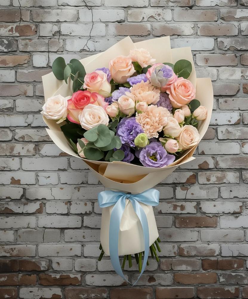 Букет цветов из: Розы, Лизиантусы и Гвоздики в Мраково Кугарчинский район