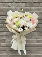 Букет цветов из:  Гвоздики, Розы, Лизиантусы и Хризантемы в Мраково Кугарчинский район