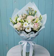 Букет цветов из:  Розы и Лизиантусы в Мраково Кугарчинский район