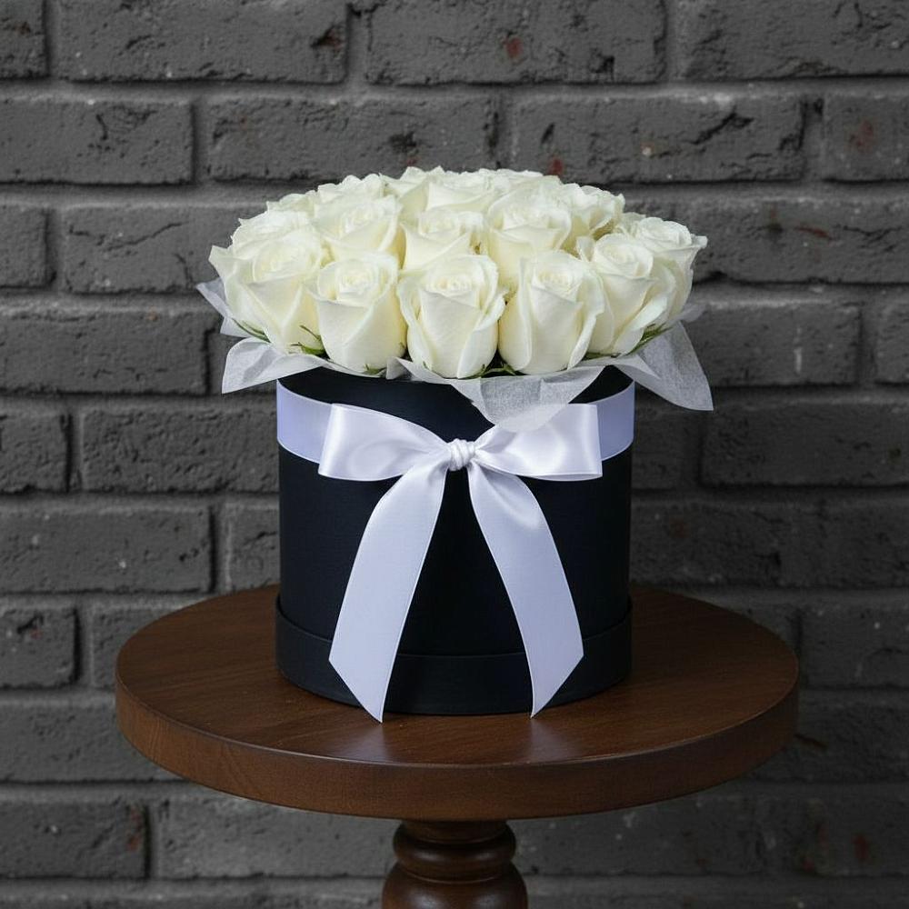 Цветочная композиция из Розы в шляпной коробке в Мраково Кугарчинский район